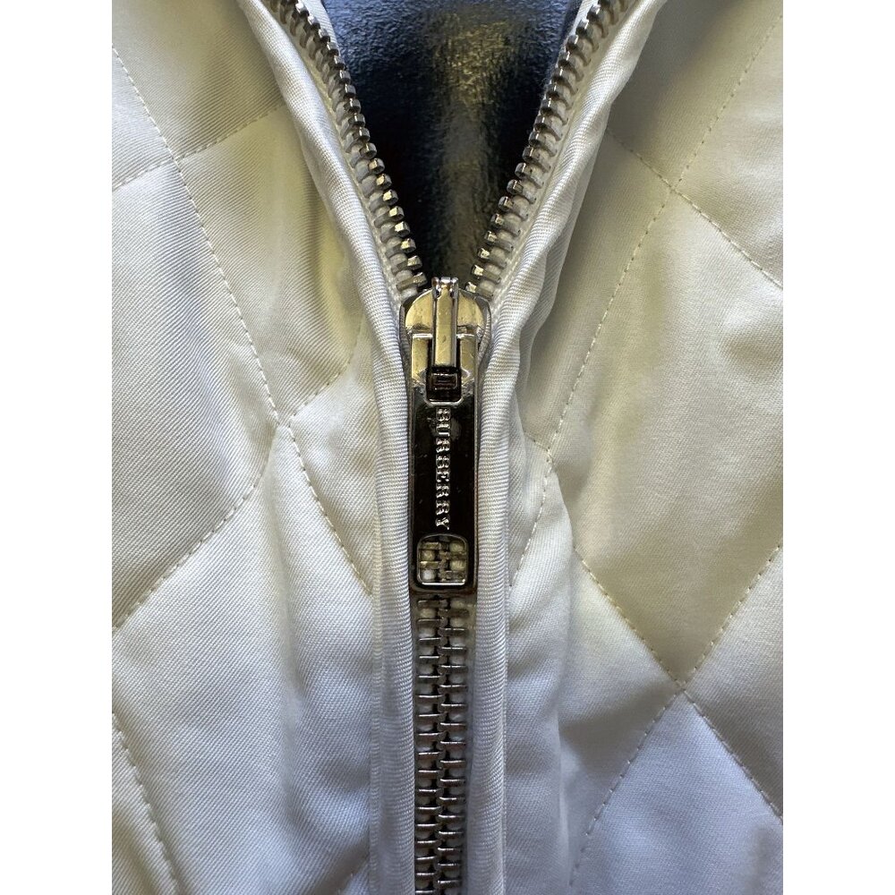 Burberry Quilted Jacket w/Plaid Lining & Zip Closure Ivory S - Picture 6 of 13